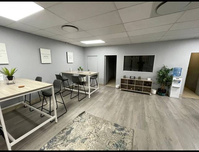 BUSINESS PROPERTY TO RENT IN MIDSTREAM ESTATE